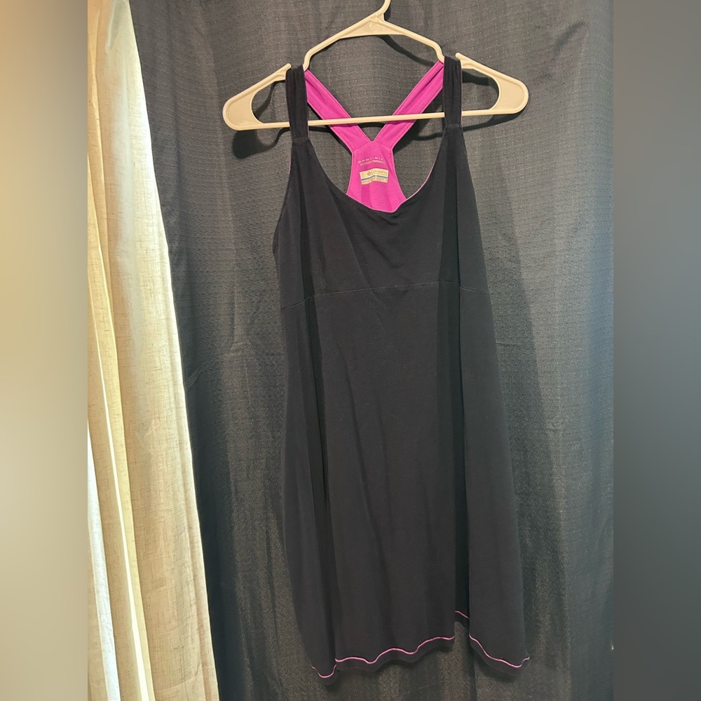 Columbia Navy and Pink Omni-Wick Dress - Size Large